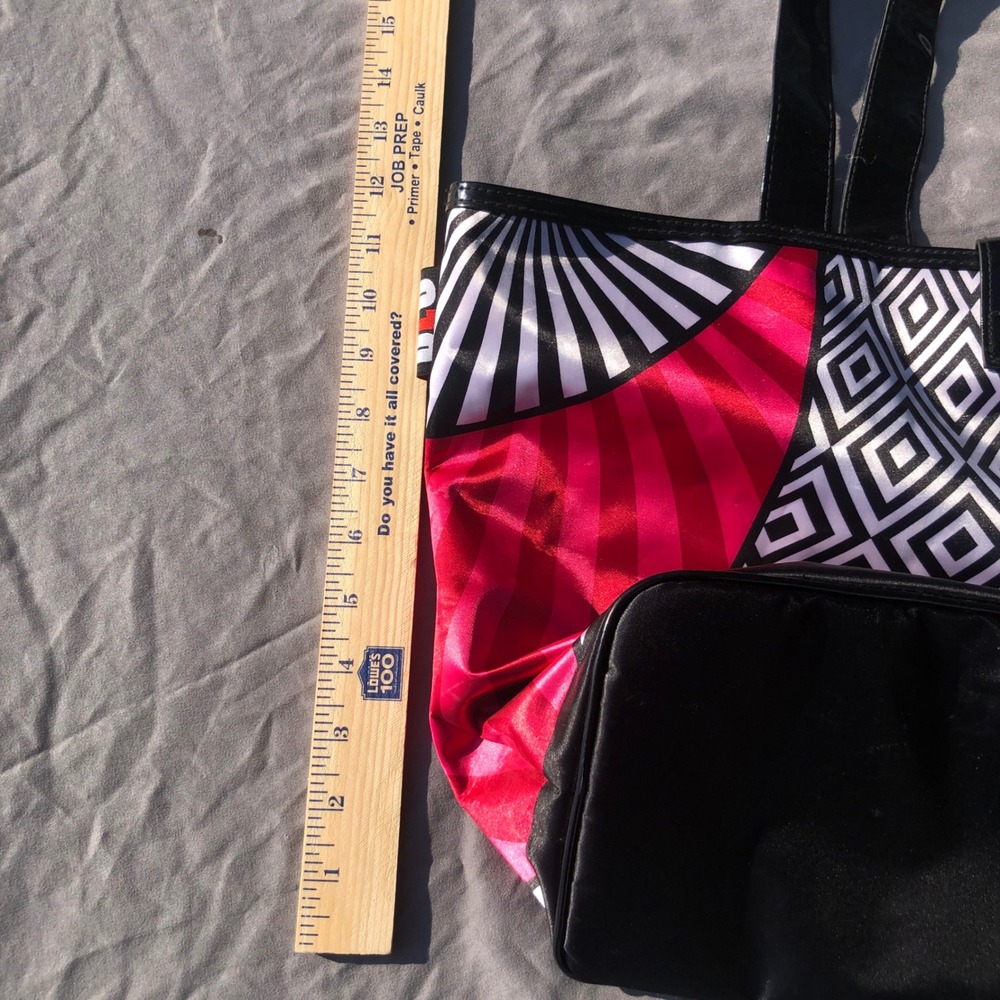 ULU Tote Bag Purse Black & White Geometric Print with Makeup Cosmetic Bag